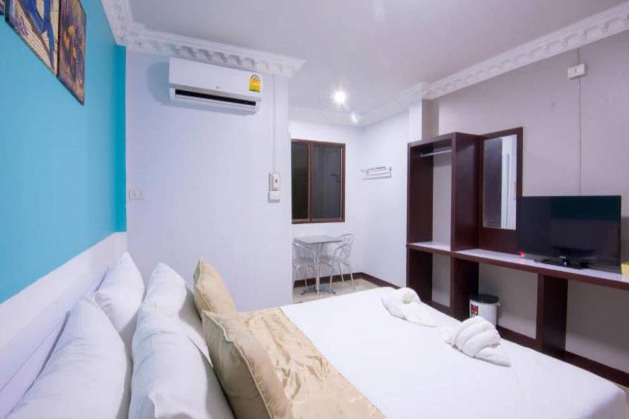 S1 City Hotel Buriram Kültér fotó